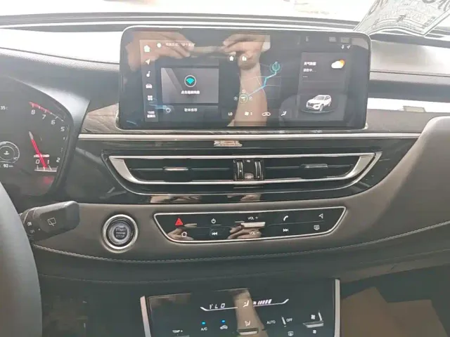 Changan CS75 — Фото автомобиля 12