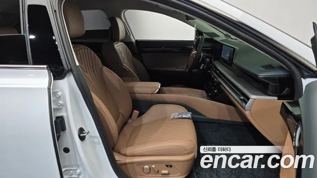 Hyundai Grandeur GN7 — Фото автомобиля 16