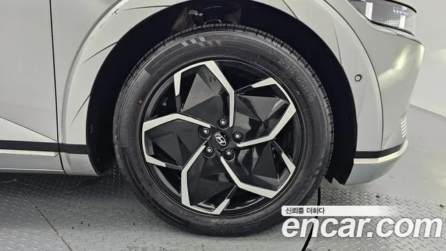 Hyundai Ioniq5 Ioniq5 Long Range AWD — Фото автомобиля 21