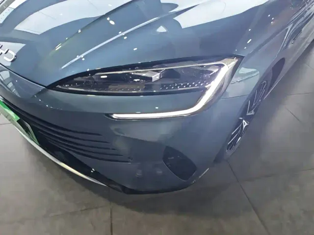 BYD Seal — Фото автомобиля 23