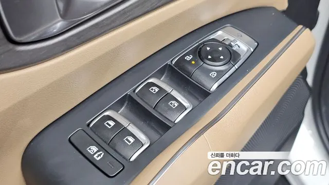 Kia Sorento Новый Sorento 4 поколение Бензин 2.5T 2WD — Фото автомобиля 20