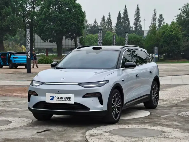 Фотография автомобиля — Leapmotor C11