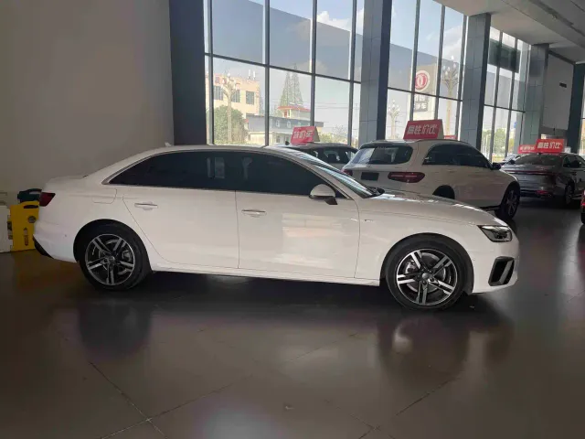 Audi A4L — Фото автомобиля 4