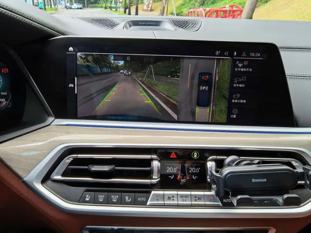 BMW X7 — Фото автомобиля 14