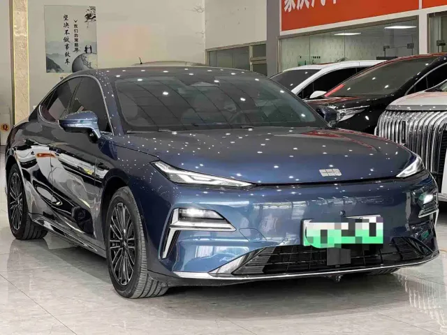 Geely Galaxy Xingyao 8 — Фото автомобиля 3