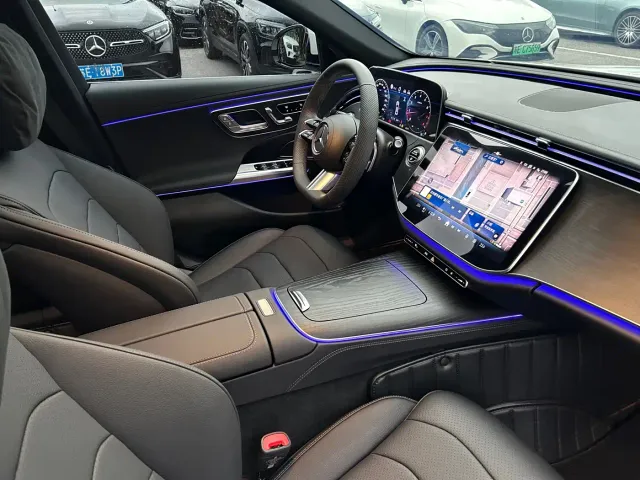 Mercedes-Benz E-Class — Фото автомобиля 6