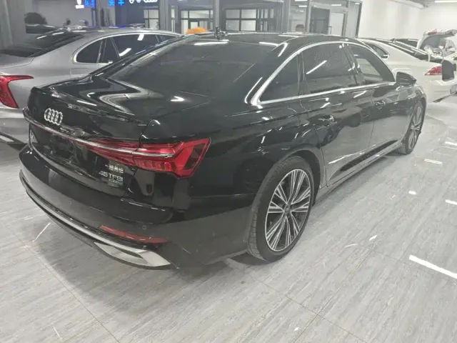 Audi A6L — Фото автомобиля 3