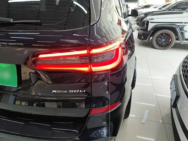 BMW X5 — Фото автомобиля 7