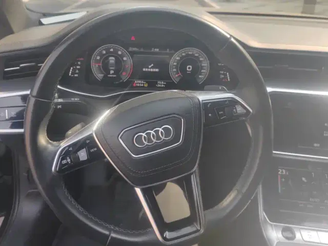Audi A6L — Фото автомобиля 15