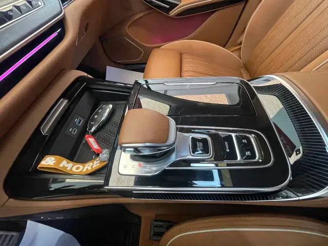 Hongqi H9 — Фото автомобиля 9