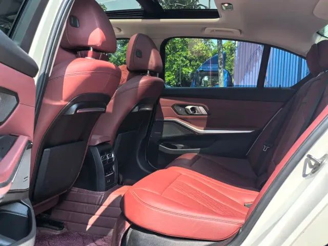 BMW 3 Series — Фото автомобиля 8
