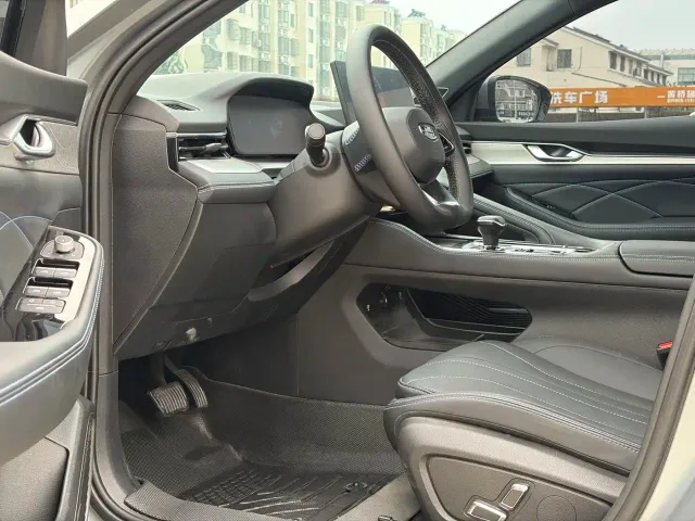 Geely Xingrui — Фото автомобиля 7