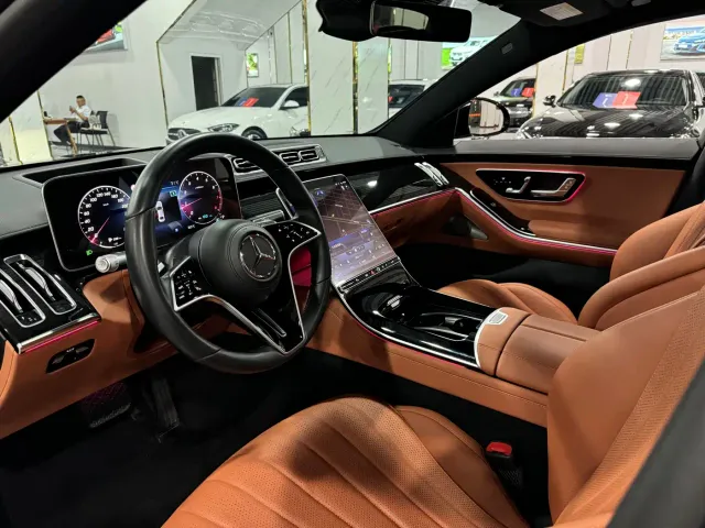 Mercedes-Benz S-Class — Фото автомобиля 5