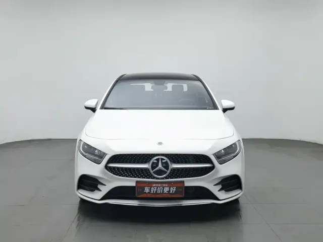Mercedes-Benz A-Class — Фото автомобиля 3