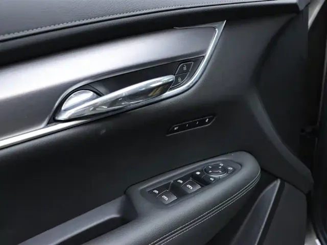Cadillac XT6 — Фото автомобиля 9