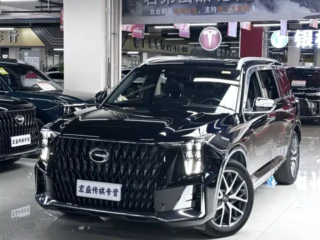 Фотография автомобиля — GAC Trumpchi GS8