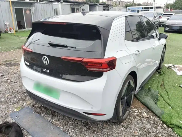 Volkswagen ID.3 — Фото автомобиля 6