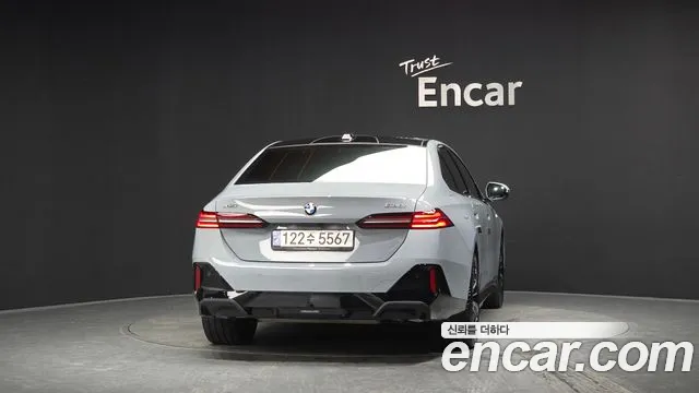 BMW 5-Series 5 серия (G60) 530i xDrive M Sport — Фото автомобиля 4