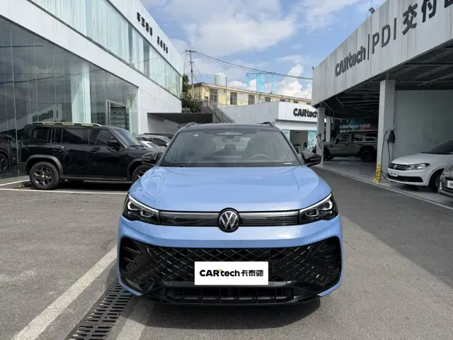 Volkswagen Tiguan L — Фото автомобиля 2