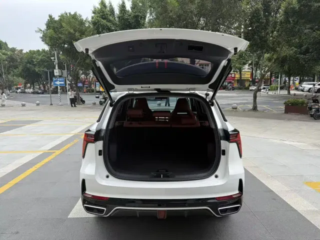 Changan CS75 Plus — Фото автомобиля 13