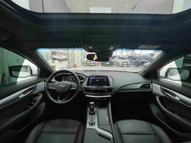 Cadillac CT5 — Фото автомобиля 14