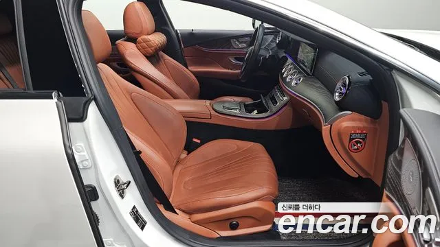 Mercedes-Benz CLS-Class — Фото автомобиля 22