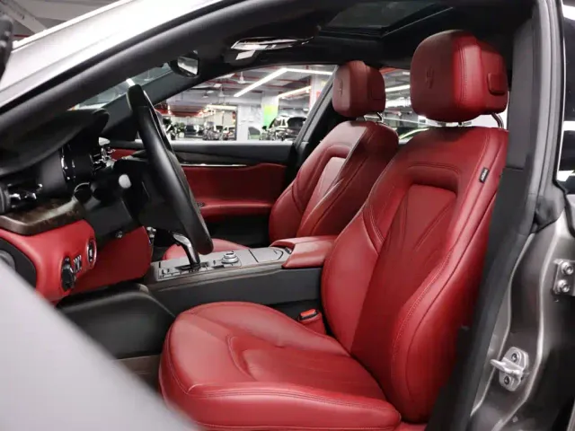 Maserati Quattroporte — Фото автомобиля 11