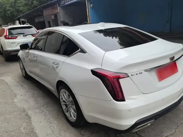 Cadillac CT5 — Фото автомобиля 4