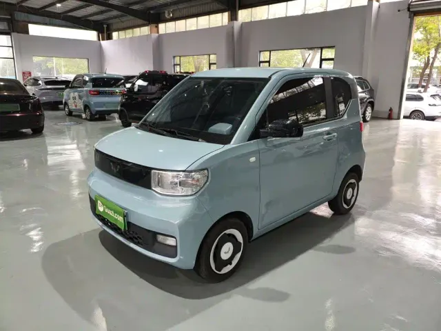 Фотография автомобиля — Wuling Hongguang Mini EV