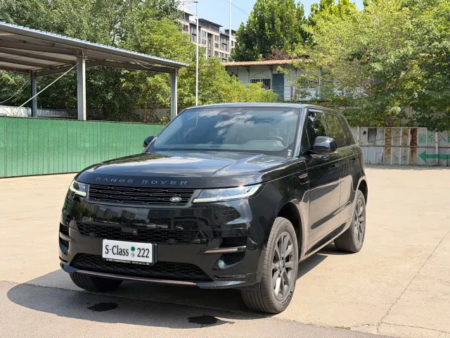 Land Rover Range Rover Sport — Фото автомобиля 15
