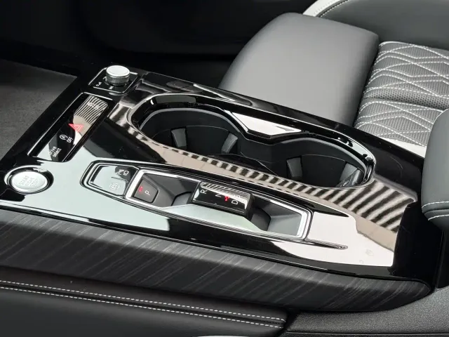 Audi A5L — Фото автомобиля 17