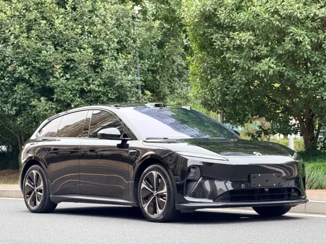 Nio ET5 Touring — Фото автомобиля 3