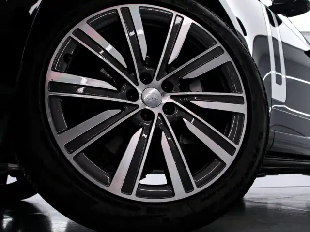 Land Rover Range Rover — Фото автомобиля 22
