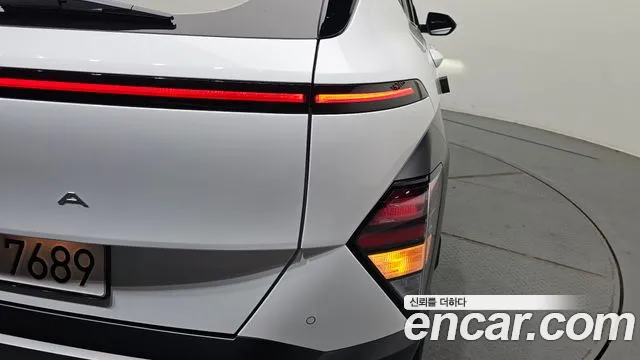 Hyundai Kona Kona (SX2) Бензин 1.6 турбо 2WD — Фото автомобиля 23