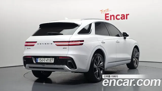 Genesis GV70 2.5T Бензин AWD — Фото автомобиля 2
