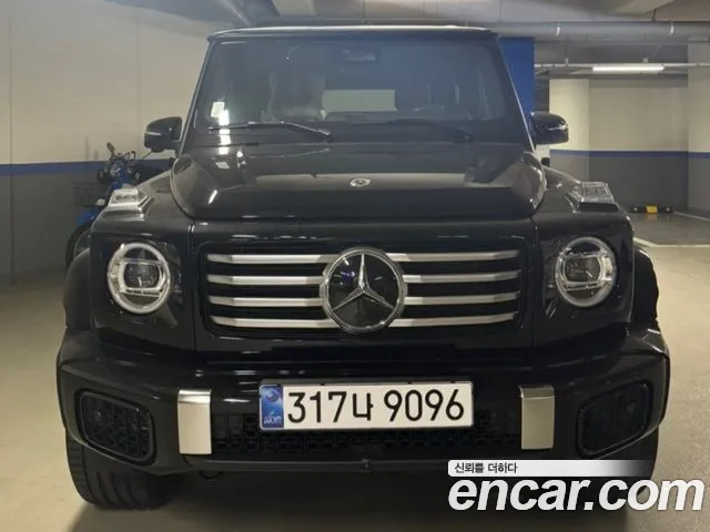 Фотография автомобиля — Mercedes-Benz G-Class W465