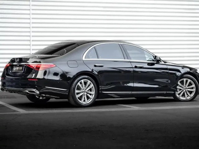 Mercedes-Benz S-Class — Фото автомобиля 3