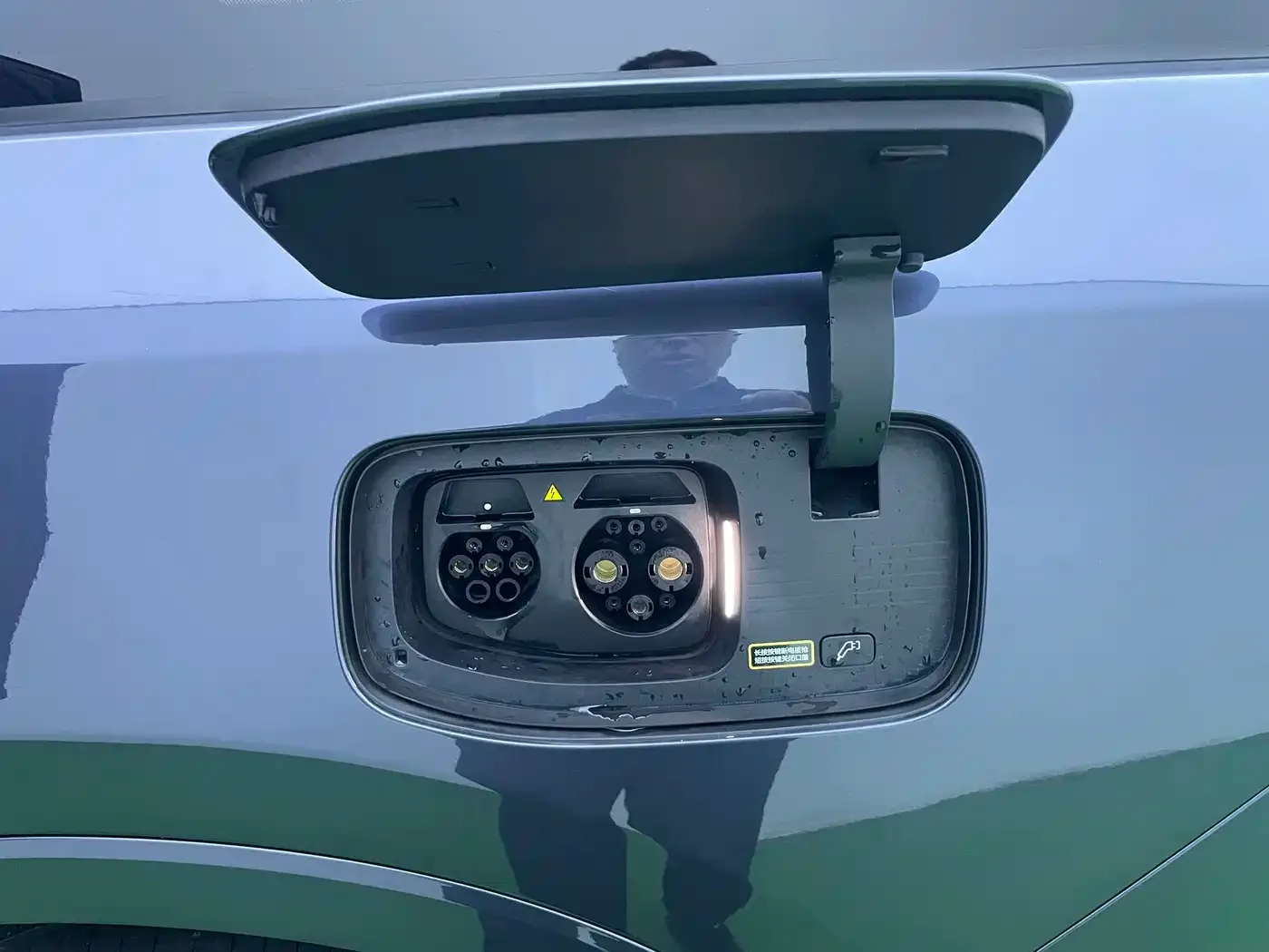 NIO NIO ES8 2025 Model 6-Seat Executive Luxury Edition — Фото автомобиля 16