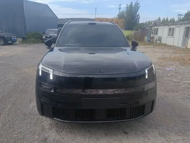 Lynk & Co Lynk & Co 900 2025 2.0T Ultra — Фото автомобиля 3
