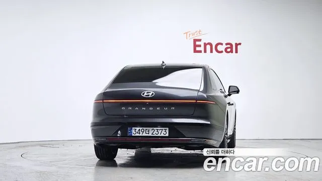 Hyundai Grandeur Grandeur (GN7) 3.5 Бензин 4WD — Фото автомобиля 4