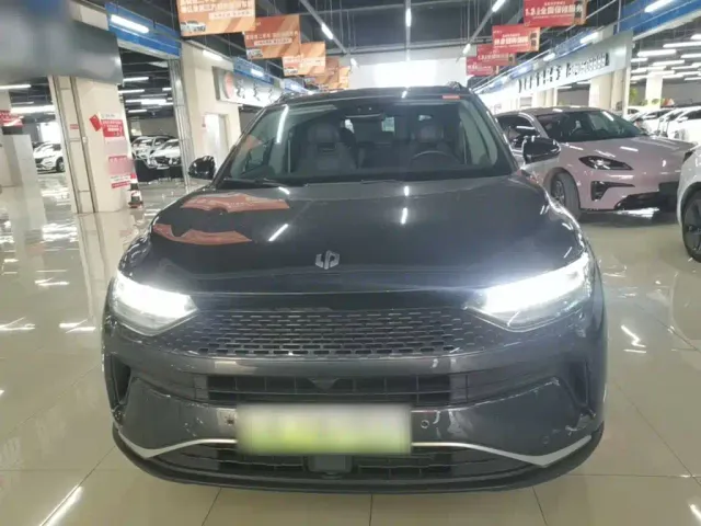 Leapmotor C11 — Фото автомобиля 2
