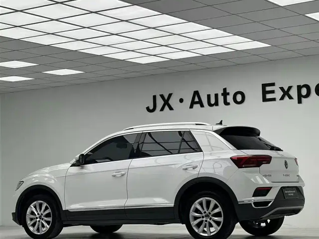 Volkswagen T-Roc — Фото автомобиля 22