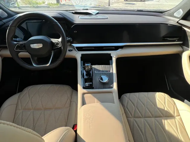 Geely Xingyue L — Фото автомобиля 12