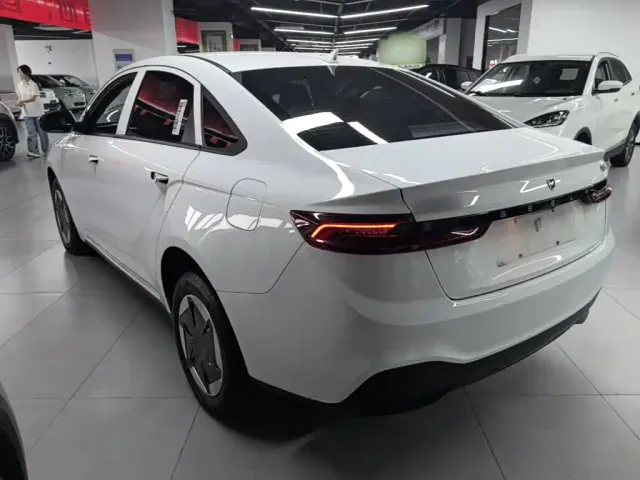 Geely Geometry Geely Geometry A 2024 410KM Travel Edition — Фото автомобиля 4