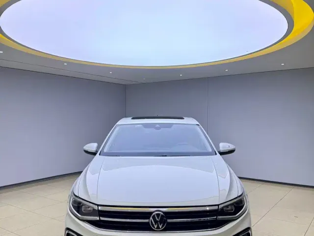 Volkswagen Bora — Фото автомобиля 2