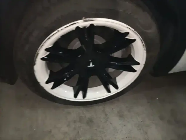 Tesla Model Y — Фото автомобиля 22