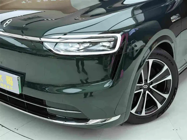 Aito M7 — Фото автомобиля 21