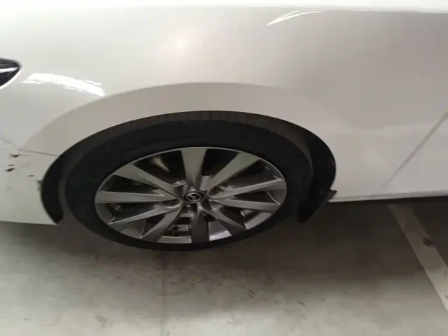Mazda Axela — Фото автомобиля 22