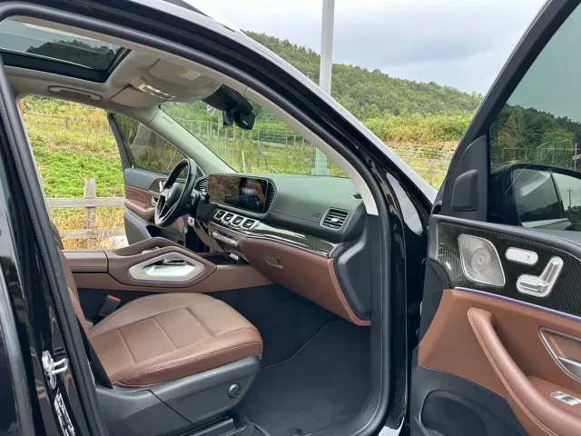 Mercedes-Benz GLE-Class — Фото автомобиля 8