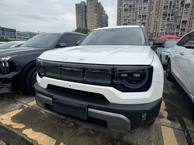 Фотография автомобиля — BAIC BJ30